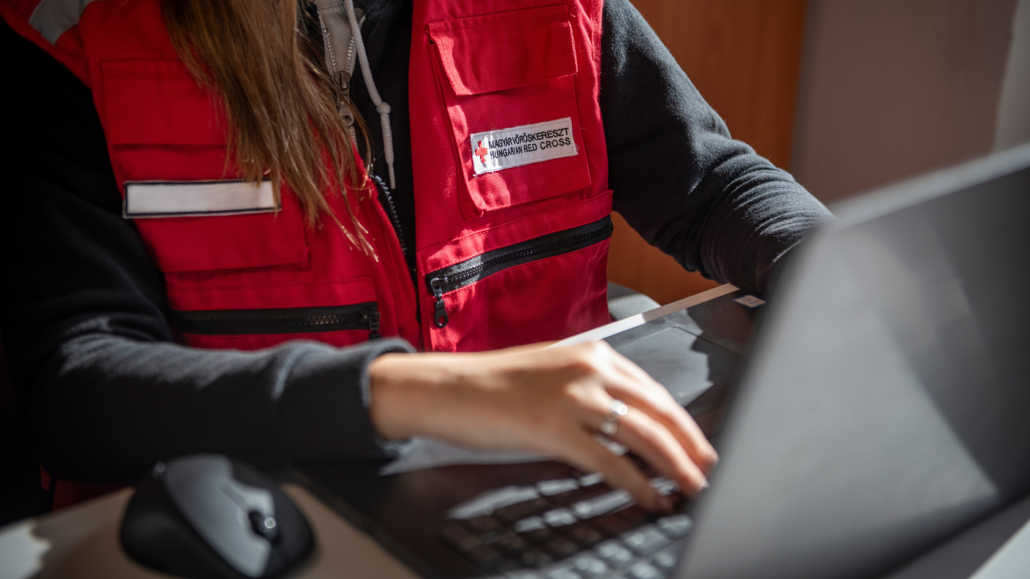 Ingetrity Line Magyar Vöröskereszt